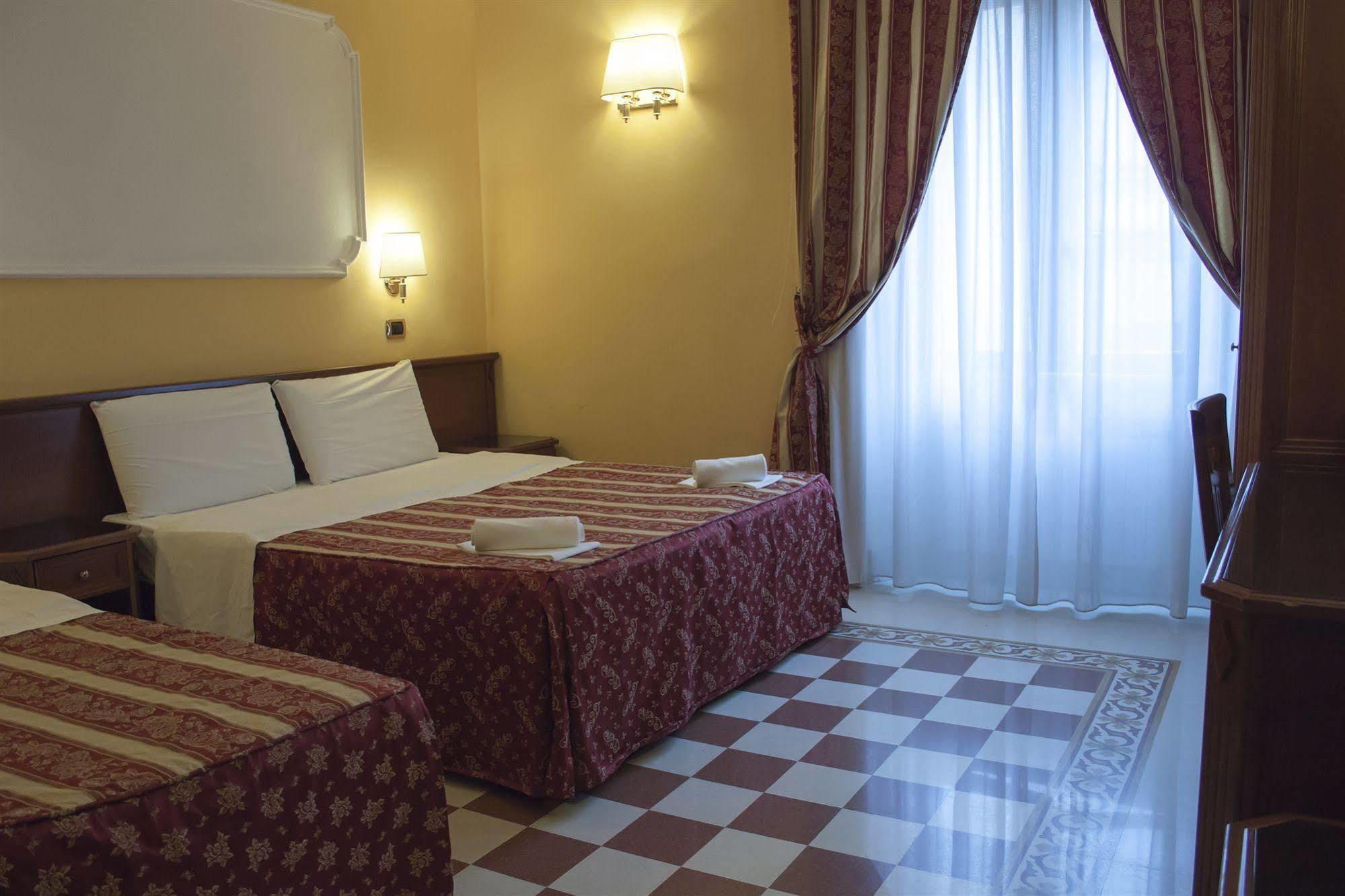 Clara Domus Pensionat 2*