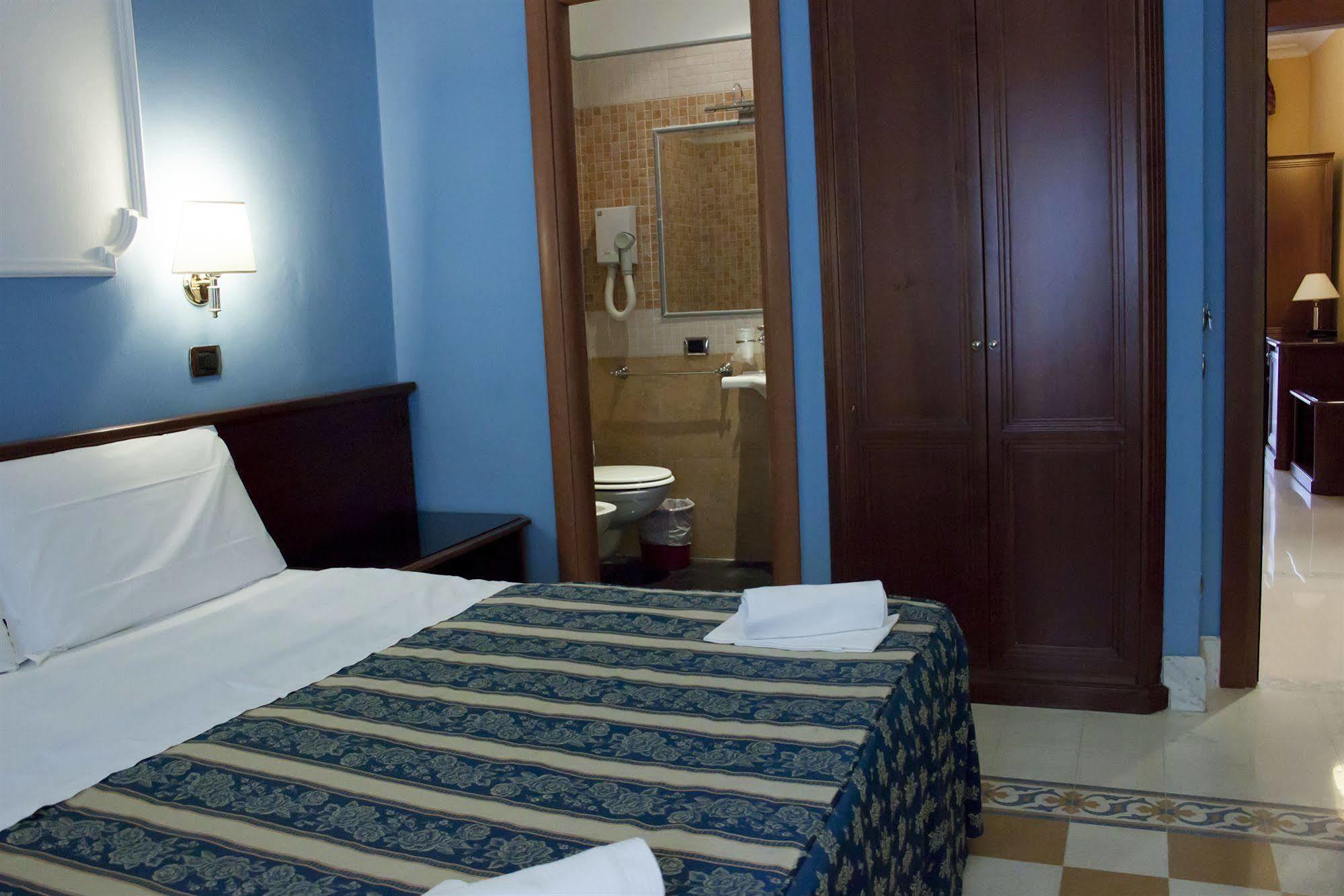 Clara Domus Pensionat 2*